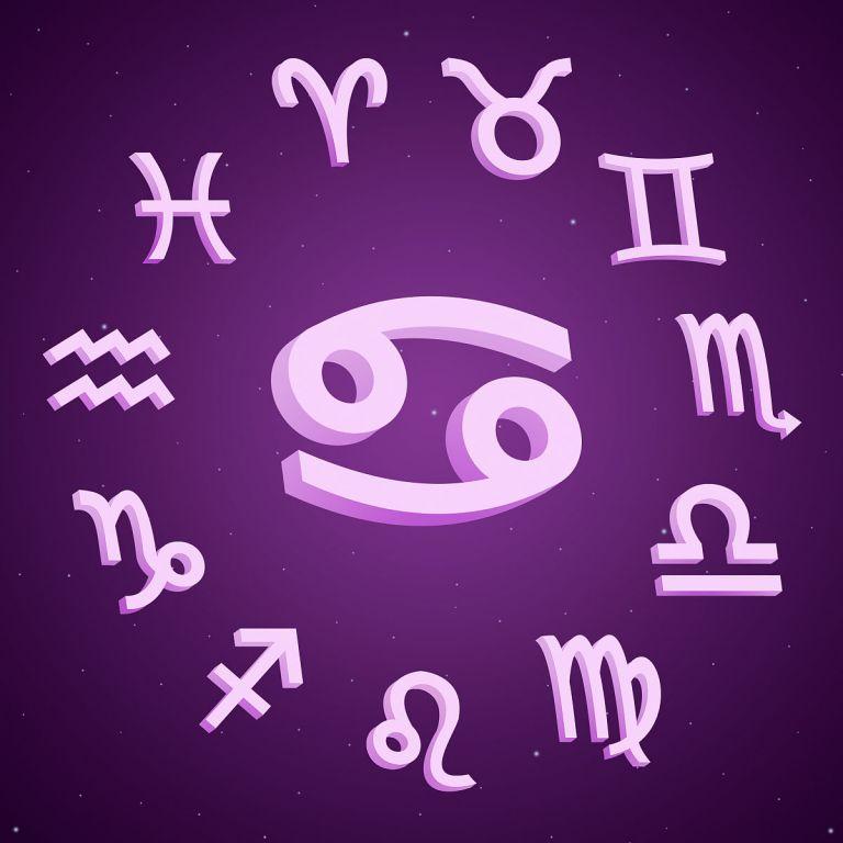 巨蟹座男生配什么星座女生(最佳星座组合大揭秘)  第2张